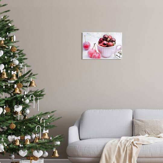 Stupell Industries Gleaming Red Christmas Ornaments Wall Plaque Art